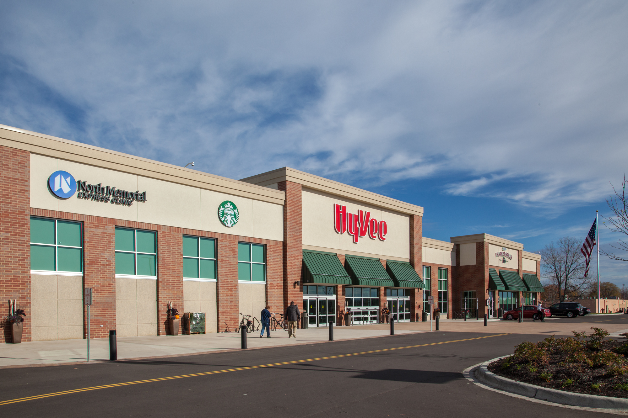 Hy-Vee | Inland Development Partners